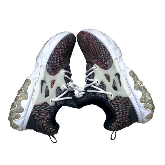 Nike React Presto Flyknit Multi Color
CN1709-001 Men's Size 11 - Picture 3 of 8